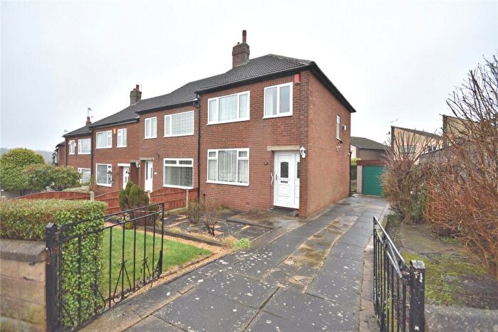 3 Bedroom End Of Terrace House For Sale In Field End Court, Leeds, West Yorkshire, LS15