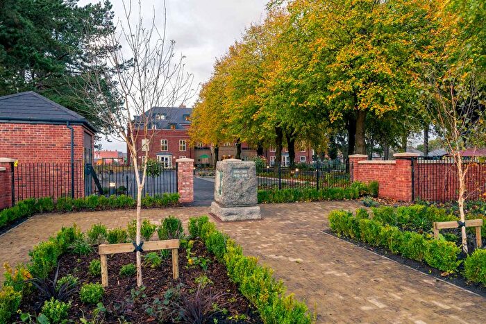 2 Bedroom Flat To Rent In Northwich Road, Knutsford, WA16