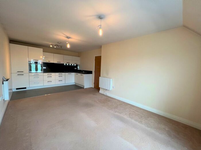 1 Bedroom Apartment To Rent In Ashville Way, RG41