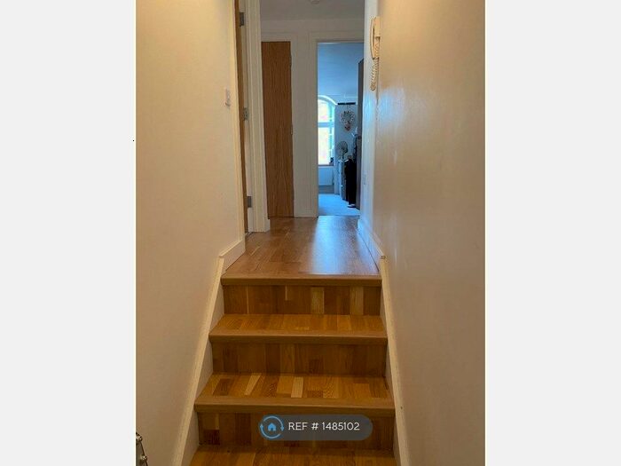 3 Bedroom Flat To Rent In The Herbert Ashman Building, Bristol, BS1