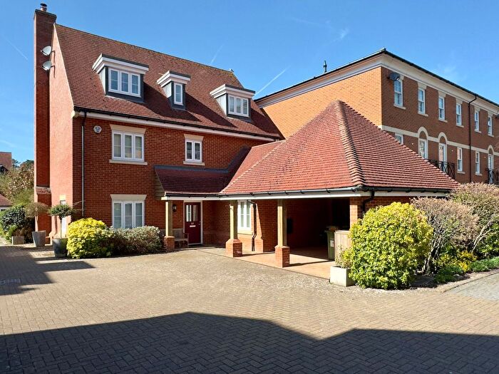 5 Bedroom Detached House For Sale In St. Gabriel's, Wantage, OX12