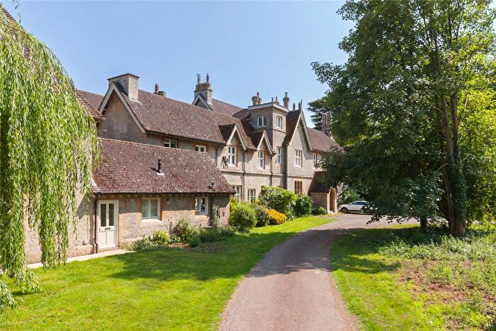 2 Bedroom Flat To Rent In Fringford, Bicester, Oxfordshire, OX27