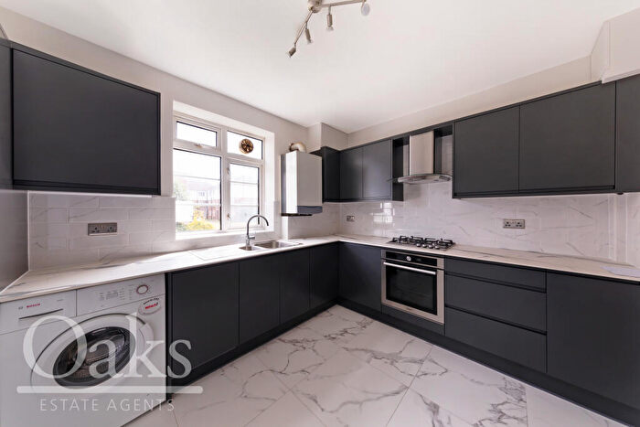 2 Bedroom Apartment To Rent In Addiscombe Road, Addiscombe, CR0