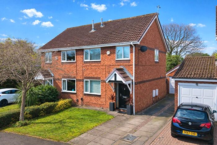 3 Bedroom Semi-Detached House For Sale In Dorchester Close, Upton, Wirral, CH49