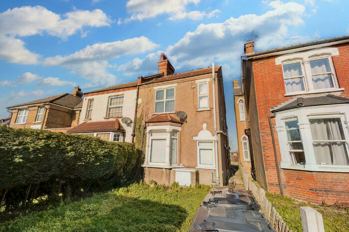 1 Bedroom Flat To Rent In The Brent, Dartford, DA1