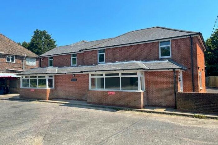 3 Bedroom Flat To Rent In Flat, Uckfield, TN22