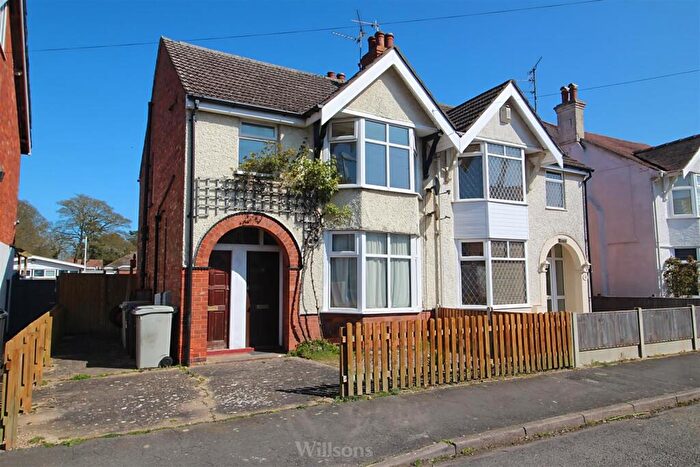2 Bedroom Flat For Sale In Wilford Grove, Skegness, PE25