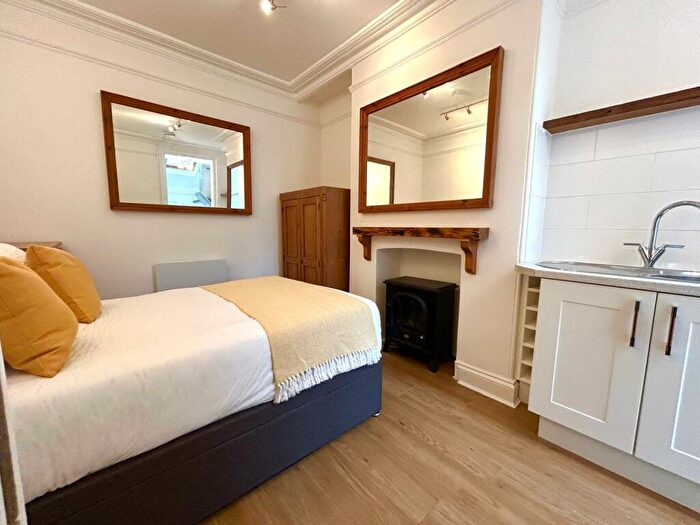 Studio To Rent In Flat, Barnardo Road, St Leonards, Exeter, EX2