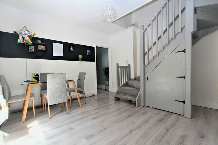 2 Bedroom End Of Terrace House To Rent In Perry Street, Gravesend, Kent, DA11