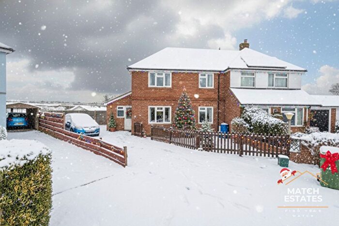 3 Bedroom Semi Detached House For Sale In Denham Close, Dymchurch, Kent, TN29