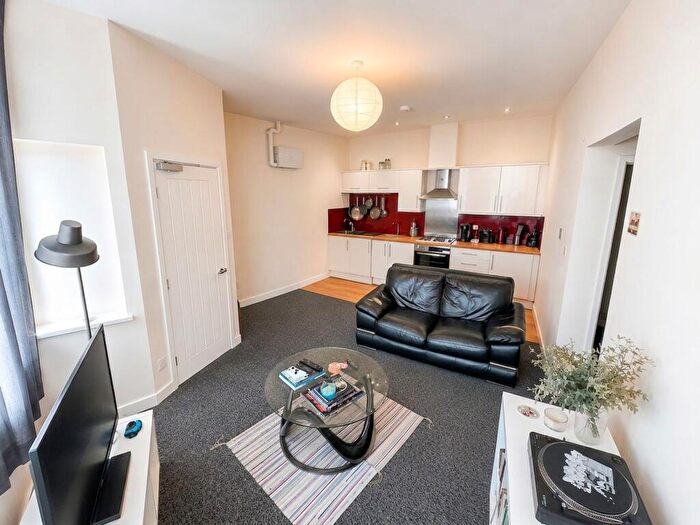 2 Bedroom Property To Rent In Cowbridge Road East, Ty Pwll Coch House, CF5