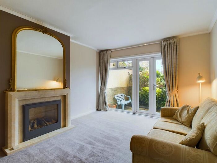 1 Bedroom Flat To Rent In Abbotsford Court, Merchiston, Edinburgh, EH10