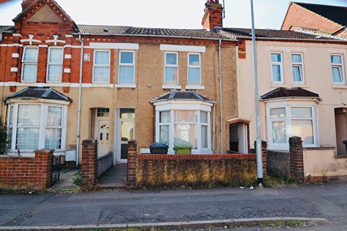 3 Bedroom Terraced House To Rent In Stanley Road, Wellingborough, NN8