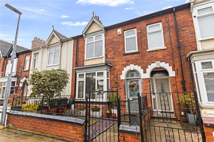 4 Bedroom Terraced House For Sale In Manor Avenue, Grimsby, N E Lincs, DN32