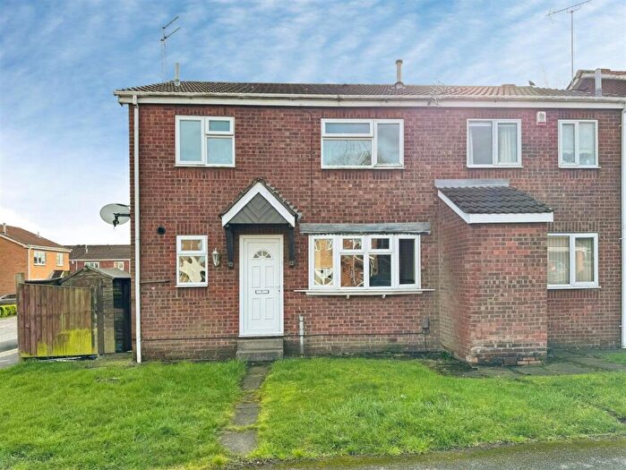 2 Bedroom End Of Terrace House For Sale In Gateford Gardens, Worksop, S81