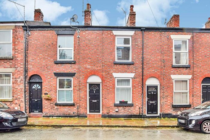2 Bedroom Terraced House To Rent In Newton Street, Macclesfield, Cheshire, SK11
