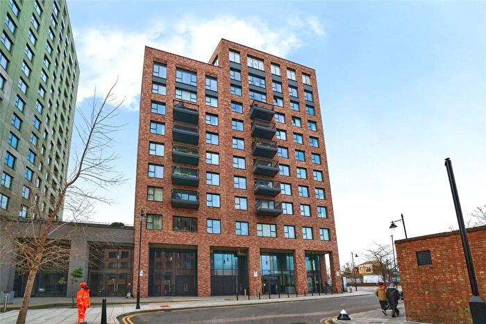 2 Bedroom Flat For Sale In Dipper Drive, London, London, E3