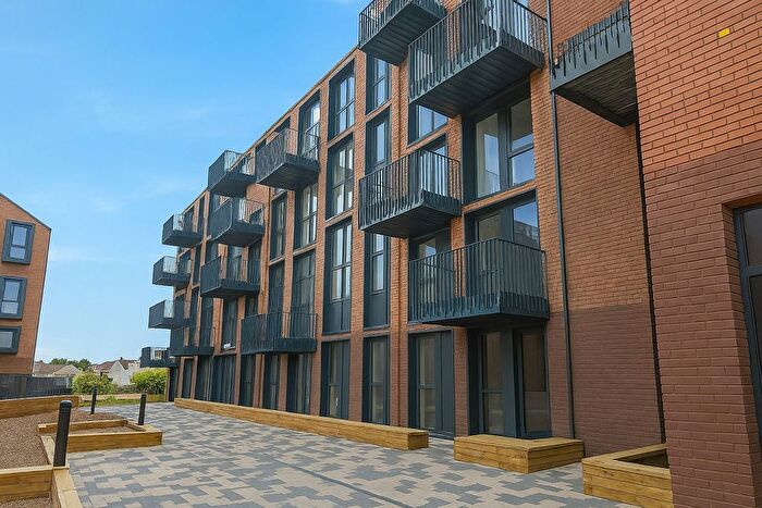 1 Bedroom Flat To Rent In Leigh Street, High Wycombe, HP11