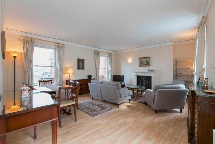 2 Bedroom Flat To Rent In Victoria Street, London, SW1H