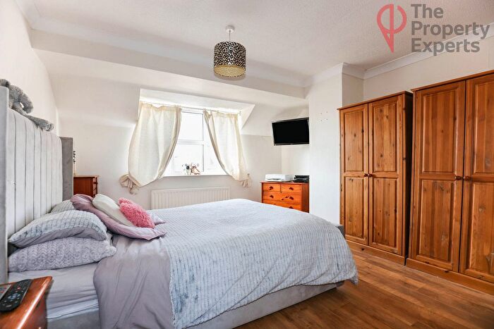 3 Bedroom Terraced House For Sale In Manor Close, Middleton Cheney, OX17