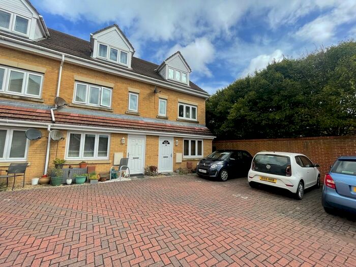 1 Bedroom Apartment To Rent In Sartoris Close, Warsash, SO31