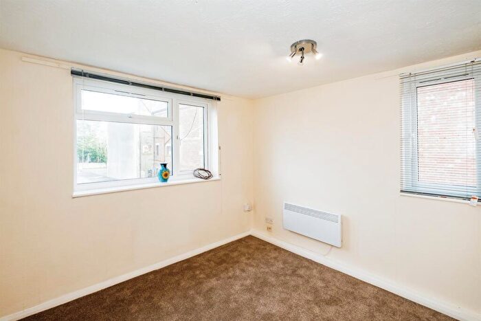 1 Bedroom Apartment For Sale In Rowlands Road, Worthing, BN11