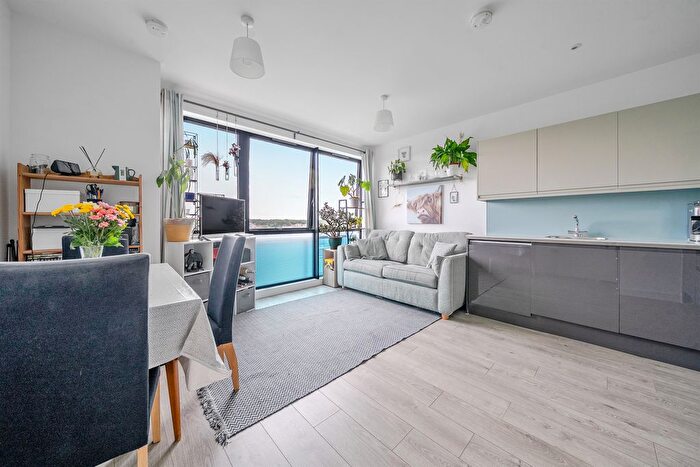 1 Bedroom Flat For Sale In Kings Road, Stevenage, SG1