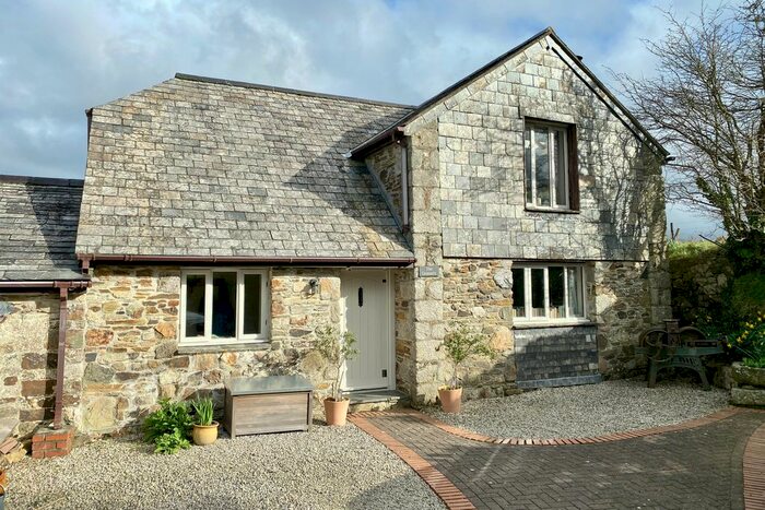 3 Bedroom Barn Conversion For Sale In Little Skewes Farm, St Wenn, PL30