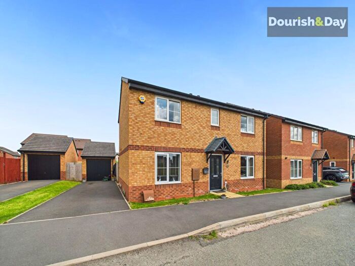 3 Bedroom Detached House For Sale In Winnow Avenue, Stafford, ST16