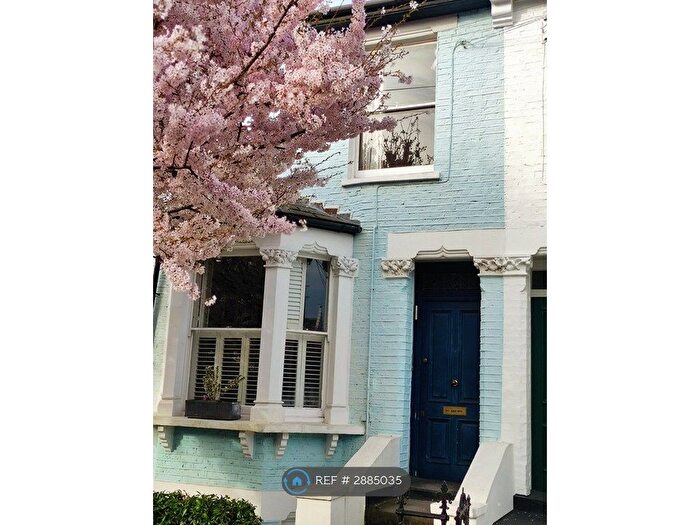 2 Bedroom Flat To Rent In Tabor Road, London, W6