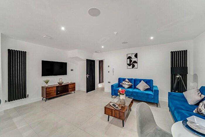 6 Bedroom Terraced House To Rent In Egerton Road, Liverpool, Merseyside, L15