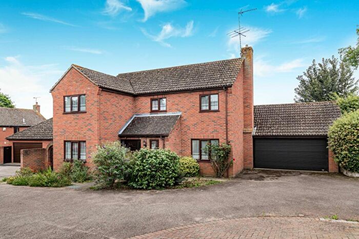 4 Bedroom Detached House For Sale In Castle Lane, Hadleigh, IP7