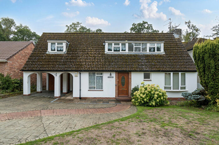 3 Bedroom Detached House For Sale In Gordon Road, Chandler's Ford, Eastleigh, Hampshire, SO53