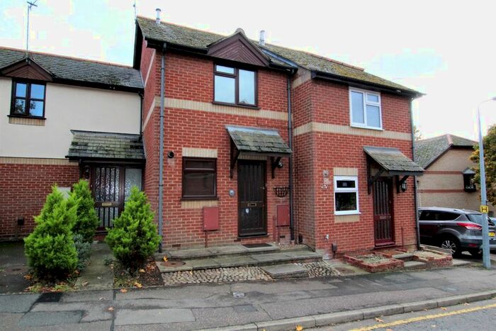 2 Bedroom Terraced House To Rent In Essex Hall Road, Colchester, CO1