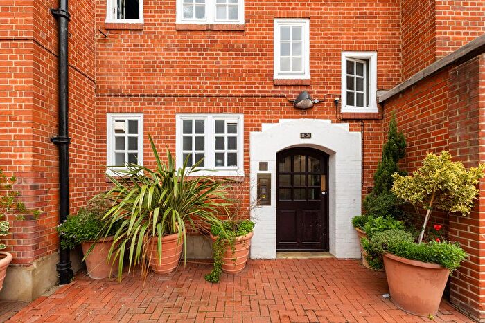 Studio For Sale In Cureton Street, Westminster, SW1P