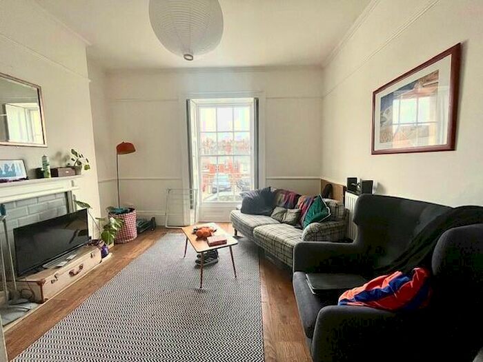 1 Bedroom Apartment To Rent In Lansdowne Terrace, Exeter, EX2