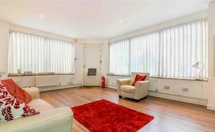 1 Bedroom Ground Flat To Rent In Ashville Road, London, E11