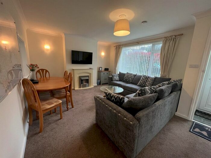 3 Bedroom Semi-detached Bungalow To Rent In Bodinnar Lane, Newbridge, Penzance, Newbridge, TR20
