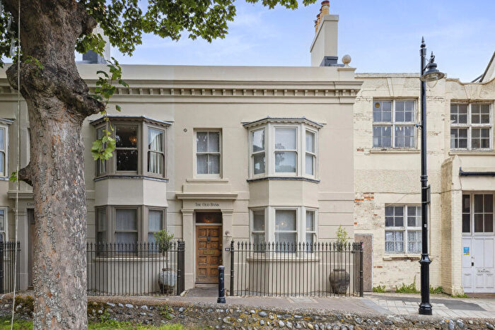 3 Bedroom End Of Terrace House For Sale In East Street, Shoreham-By-Sea, BN43