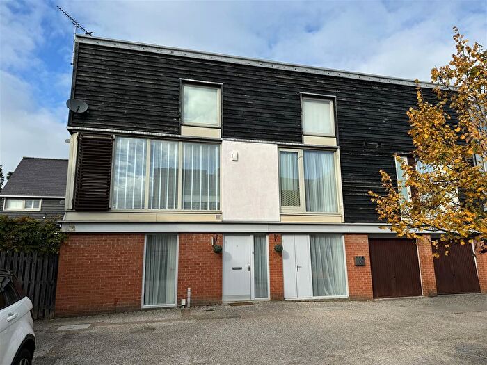 3 Bedroom Semi-Detached House To Rent In Allis Mews, Newhall, Harlow, CM17
