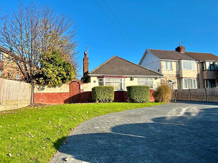 2 Bedroom Bungalow For Sale In Sandbrook Lane, Wirral, Merseyside, CH46