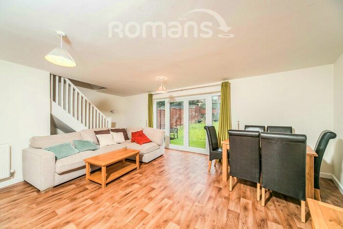 3 Bedroom Terraced House To Rent In Evesham Road, Caversham, RG4