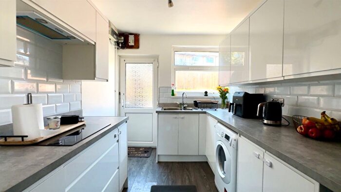 3 Bedroom Terraced House For Sale In Moorland Road, Neath, SA11