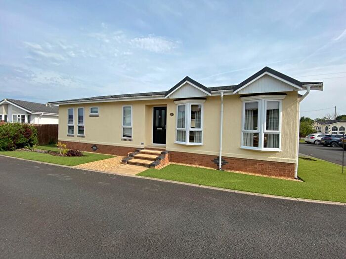 2 Bedroom Park Home For Sale In Kinderton Park, Cledford Lane, Middlewich, CW10