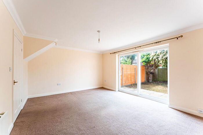 3 Bedroom Terraced House To Rent In Malmesbury Park Road, Bournemouth, BH8