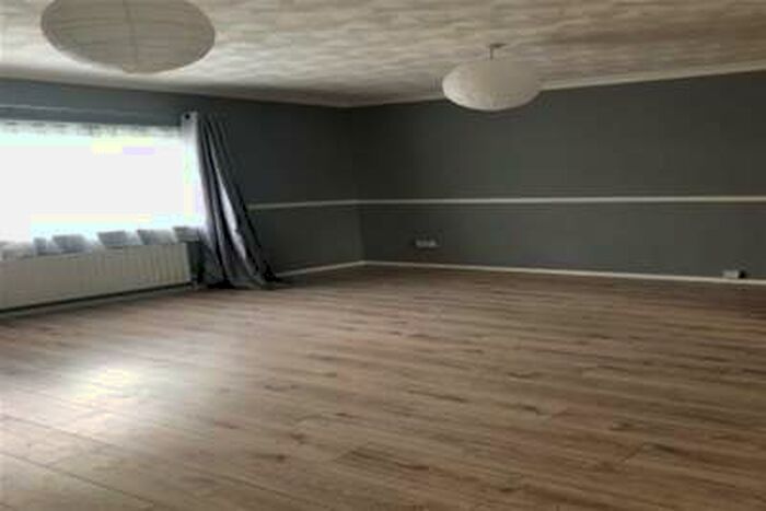 2 Bedroom Flat To Rent In Ludlow Drive, Ellesmere Port, CH65