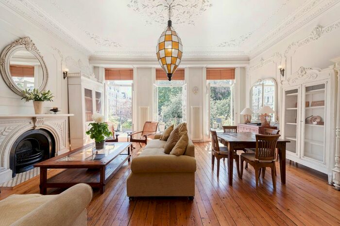 1 Bedroom Flat To Rent In Redcliffe Square, London, SW10