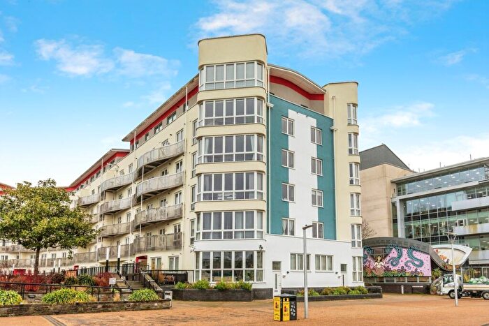 1 Bedroom Flat For Sale In Hannover Quay, Bristol, BS1