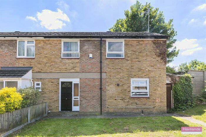 3 Bedroom Semi-Detached House To Rent In Ivy Road, Southgate, N14