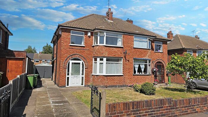 3 Bedroom Semi-Detached House For Sale In Bilberry Close, Leicester, LE3